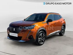 Naranja Usado 2022 Peugeot 2008 Allure SUV | 19.490 € (Un poco caro)