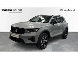 Gris Nuevo 2025 Volvo XC40 Plus SUV | 40.700 € (Precio justo)