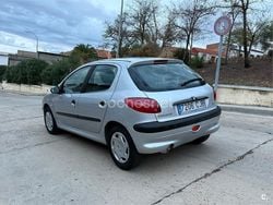 Gris / plata Usado 2003 Peugeot 206 Berlina | 1850 € (Buen precio)
