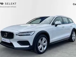 Blanco Usado 2021 Volvo V60 CC Familiar | 31.990 € (Buen precio)