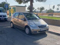 Marrón Usado 2005 Mercedes A160 Classic Monovolumen | 3900 €