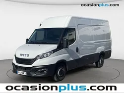 Blanco Usado 2023 Iveco Daily Berlina | 29.537 € (Precio justo)
