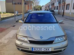 Beige Usado 2003 Renault Laguna II Privilege Berlina | 2250 €