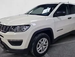Usado 2019 Jeep Compass Sport SUV | 16.500 € (Precio justo)