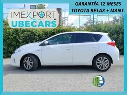 Blanco Usado 2014 Toyota Auris Hybrid Utilitario | 12.500 € (Un poco caro)