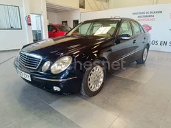 Azul Usado 2004 Mercedes E240 Avantgarde Familiar | 5990 €