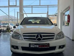 Blanco Usado 2010 Mercedes C200 Avantgarde Berlina | 8900 € (Buen precio)