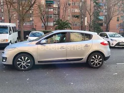 Gris / plata Usado 2011 Renault Mégane III Dynamique Berlina | 4900 € (Precio justo)