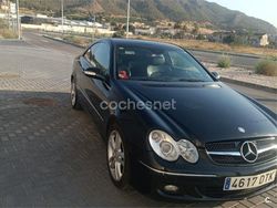 Negro Usado 2005 Mercedes CLK320 Avantgarde Coupe | 4200 € (Precio justo)