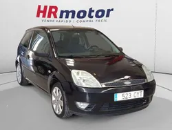 Negro Usado 2004 Ford Fiesta Trend Utilitario | 2990 € (Un poco caro)