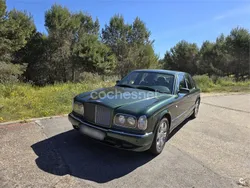 Verde Usado 2000 Bentley Arnage Berlina | 58.000 €