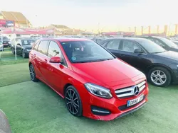 Rojo Usado 2017 Mercedes B180 Monovolumen | 15.999 € (Precio justo)