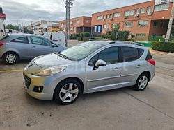Gris / plata Usado 2010 Peugeot 207 Outdoor Outdoor Familiar | 4700 €