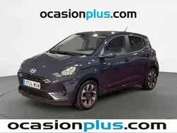Gris Usado 2024 Hyundai i10 Utilitario | 15.364 € (Precio justo)