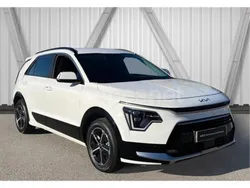 Blanco Usado 2023 Kia Niro SUV | 31.600 € (Precio justo)