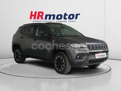 Gris / plata Usado 2022 Jeep Compass Trailhawk SUV | 22.440 € (Precio justo)
