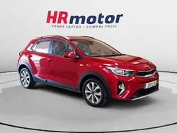 Rojo Usado 2022 Kia Stonic SUV | 13.790 € (Precio justo)