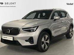 Gris / plata Usado 2024 Volvo XC40 Core SUV | 41.900 € (Caro)