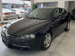 Negro Usado 2006 Alfa Romeo 147 Utilitario | 4990 € (Precio justo)
