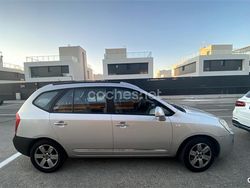 Gris / plata Usado 2009 Kia Carens Active Monovolumen | 3800 € (Precio justo)