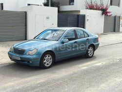 Verde Usado 2002 Mercedes C200 Classic Berlina | 2750 € (Buen precio)