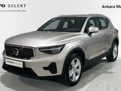 Gris Usado 2023 Volvo XC40 Core SUV | 30.900 € (Buen precio)