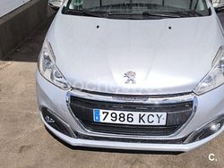 Gris / plata Usado 2017 Peugeot 208 Style Utilitario | 8000 € (Precio justo)