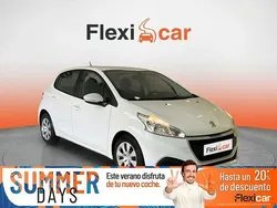 Blanco Usado 2017 Peugeot 208 Utilitario | 8490 € (Precio justo)