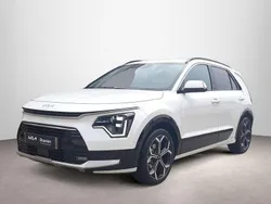 Blanco Usado 2023 Kia Niro SUV | 26.990 € (Caro)