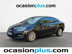 Negro Usado 2013 Opel Astra Selective Berlina | 8190 € (Precio justo)