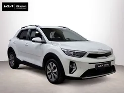 Blanco Usado 2024 Kia Stonic SUV | 18.990 € (Precio justo)