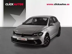 Plateado Usado 2025 VW Polo Life Berlina | 22.900 € (Un poco caro)