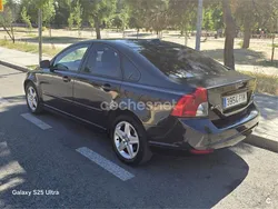 Negro Usado 2008 Volvo S40 Momentum Berlina | 2500 € (Super precio)