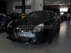Negro Usado 2013 Alfa Romeo Giulietta Distinctive Utilitario | 7990 €