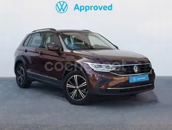 Marrón Usado 2023 VW Tiguan Life SUV | 31.021 € (Precio justo)