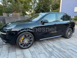 Negro Usado 2017 Porsche Cayenne Turbo SUV | 58.999 €