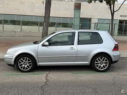 Gris / plata Usado 2003 VW Golf IV Highline Berlina | 2700 € (Precio justo)