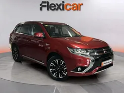 Rojo Usado 2017 Mitsubishi Outlander P-HEV SUV | 19.890 €