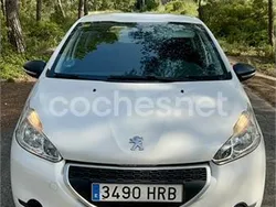 Blanco Usado 2013 Peugeot 208 Access Utilitario | 5990 € (Precio justo)