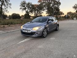 Gris / plata Usado 2010 Renault Mégane III Dynamique Berlina | 6000 € (Un poco caro)