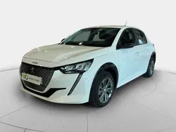 Blanco Usado 2023 Peugeot e-208 Active Utilitario | 19.900 € (Super precio)
