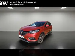 Rojo Usado 2022 Renault Kadjar Techno SUV | 24.900 €