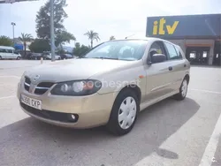 Beige Usado 2003 Nissan Almera Comfort Berlina | 2100 €