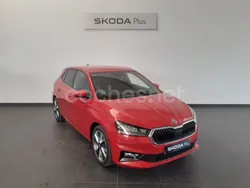 Rojo Usado 2024 Skoda Fabia Selection Berlina | 22.500 €