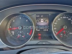 Gris / plata Usado 2018 VW Passat Edition Berlina | 17.500 € (Precio justo)