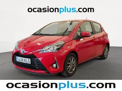 Rojo Usado 2018 Toyota Yaris Hybrid Active Utilitario | 12.637 € (Precio justo)