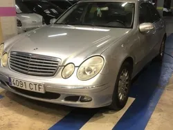 Gris Usado 2002 Mercedes E270 Avantgarde Berlina | 2750 € (Super precio)