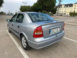 Gris / plata Usado 2001 Opel Astra Comfort Berlina | 2100 € (Precio justo)