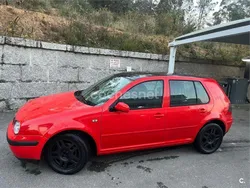 Rojo Usado 2000 VW Golf IV Berlina | 2500 € (Precio justo)