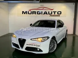 Blanco Usado 2017 Alfa Romeo Giulia Business Berlina | 14.999 € (Buen precio)